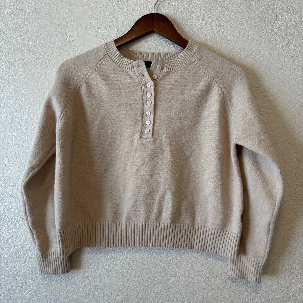 Oatmeal Beige Button Henley Knit Sweater Women’s Medium